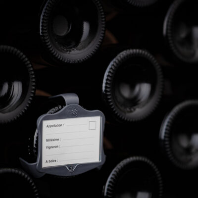CLIPOBACK identifie vos vins sans les bouger !